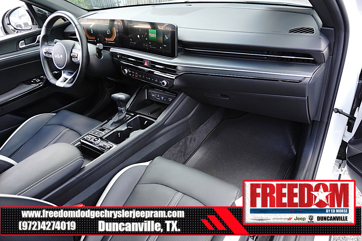 Used 2025 Kia K5 GT-Line w/ GT-Line Premium Package FWD image 12