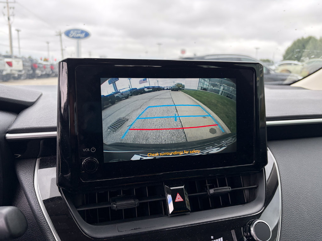 Used 2025 Toyota Corolla LE FWD image 20