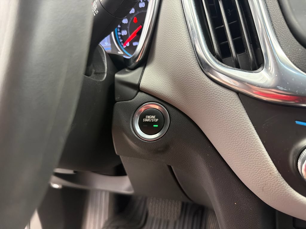 Used 2023 Chevrolet Equinox LT FWD image 25