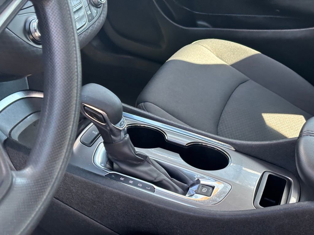 Used 2023 Chevrolet Malibu LT image 12