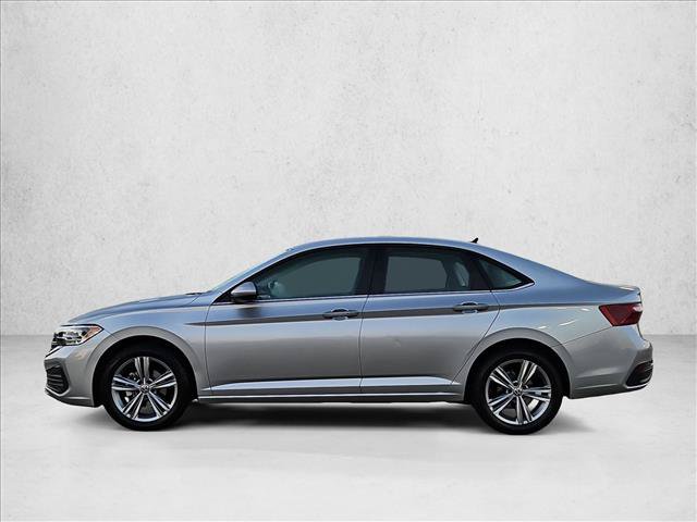 Used 2024 Volkswagen Jetta SE FWD image 9