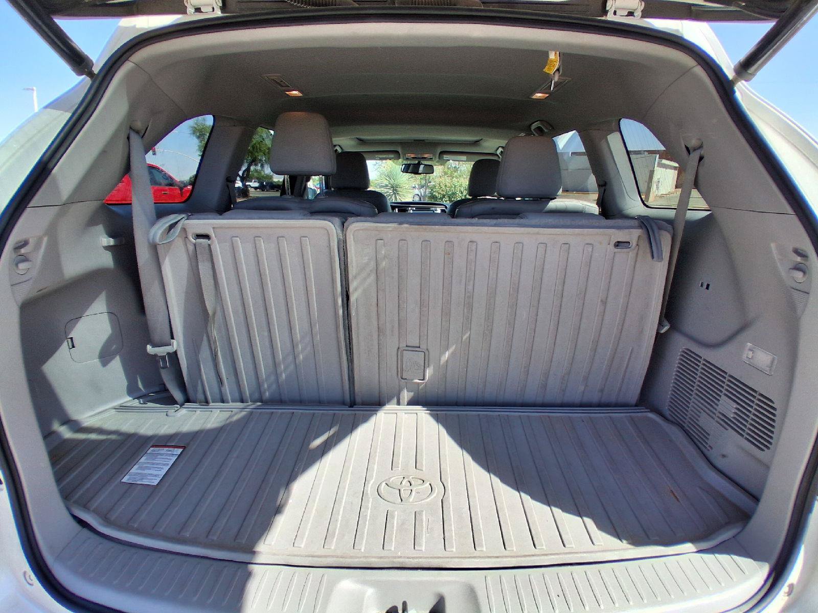 Used 2014 Toyota Highlander Limited FWD image 19