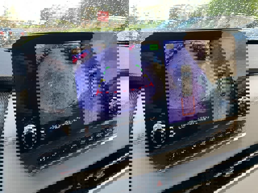 Used 2024 Mitsubishi Outlander SEL AWD/4WD image 11