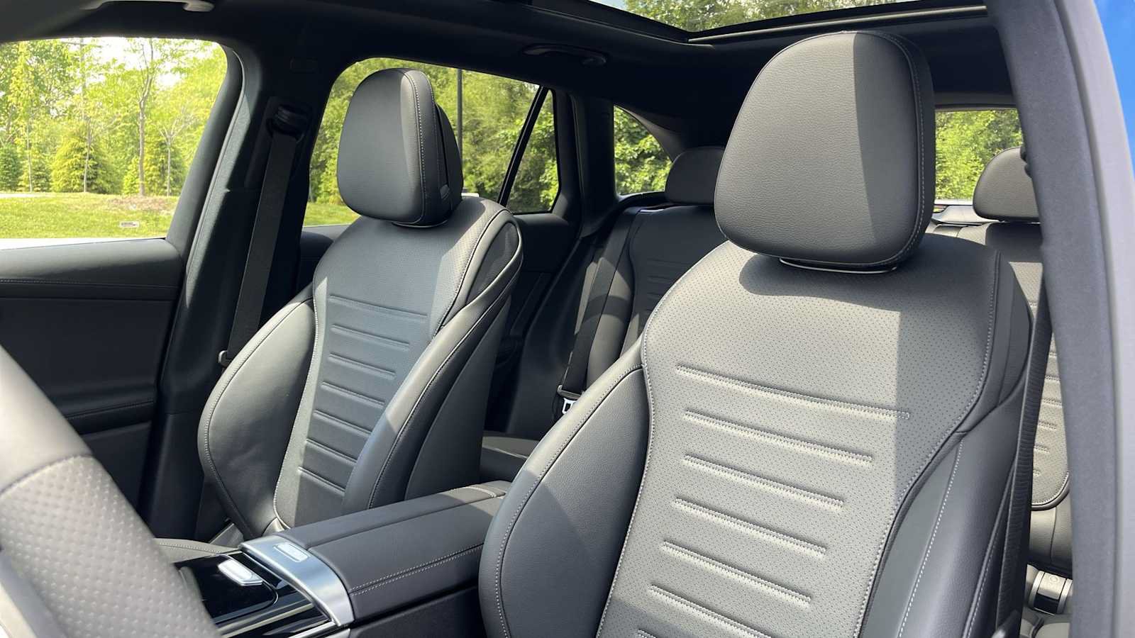 New 2026 Mercedes-Benz GLC 300 4MATIC image 28