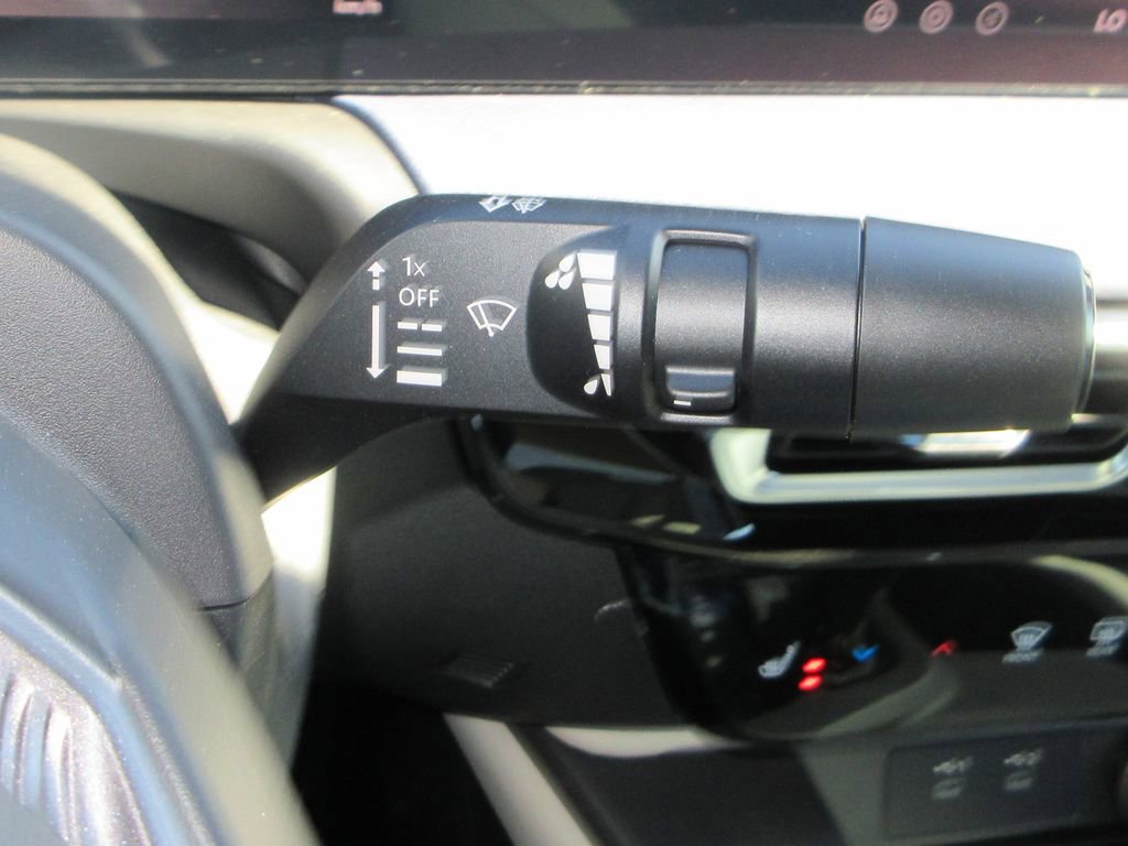 New 2026 Nissan Sentra SL w/ Floor Mat Package image 24