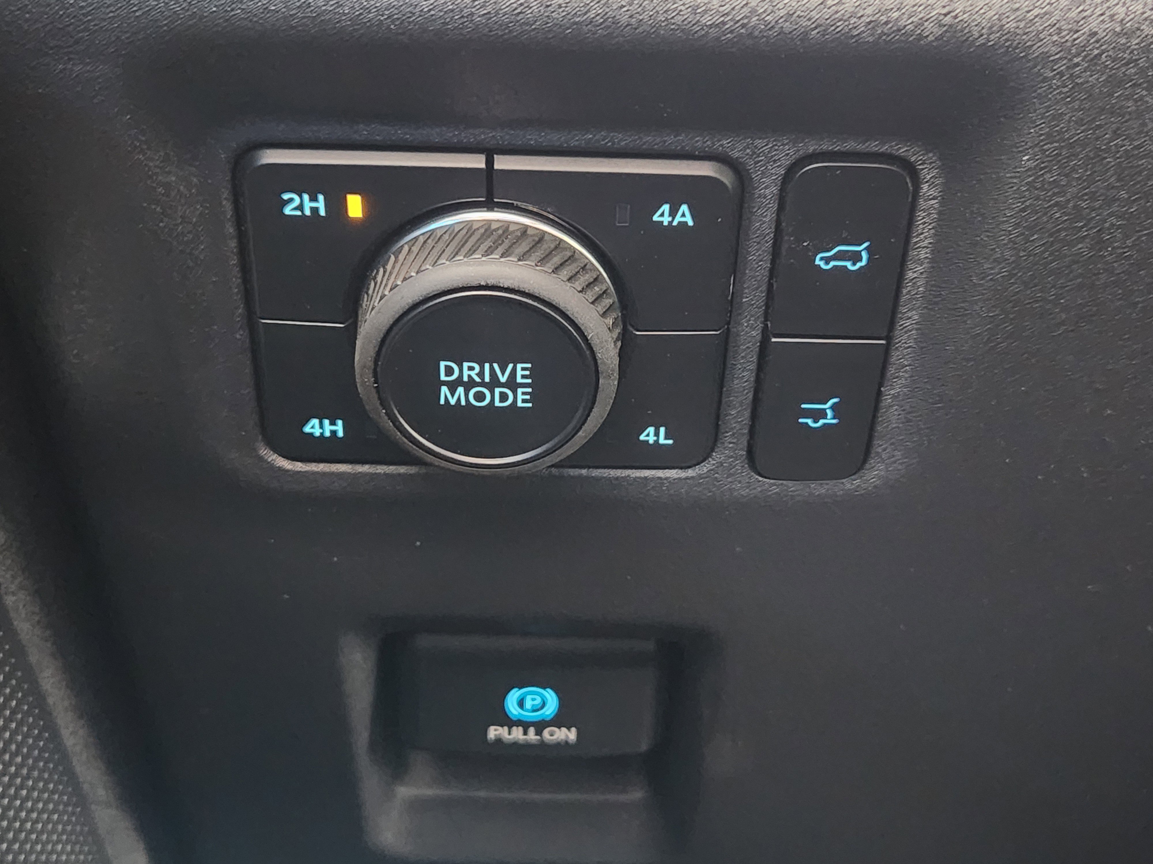 New 2025 Ford Expedition Platinum w/ Stealth Appearance Package image 28