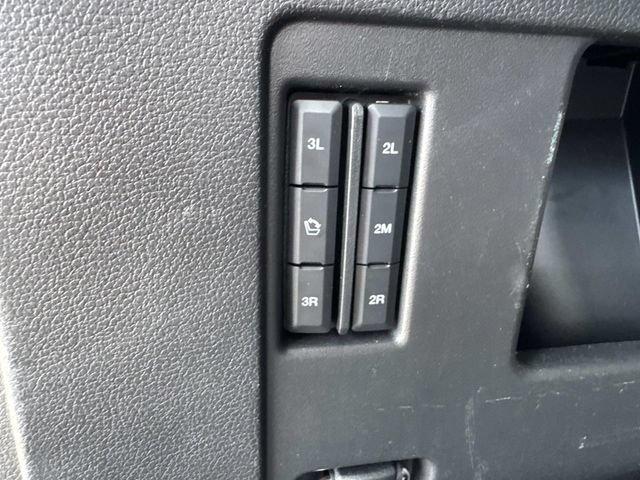 Used 2018 Ford Expedition XLT w/ Equipment Group 202A RWD image 14