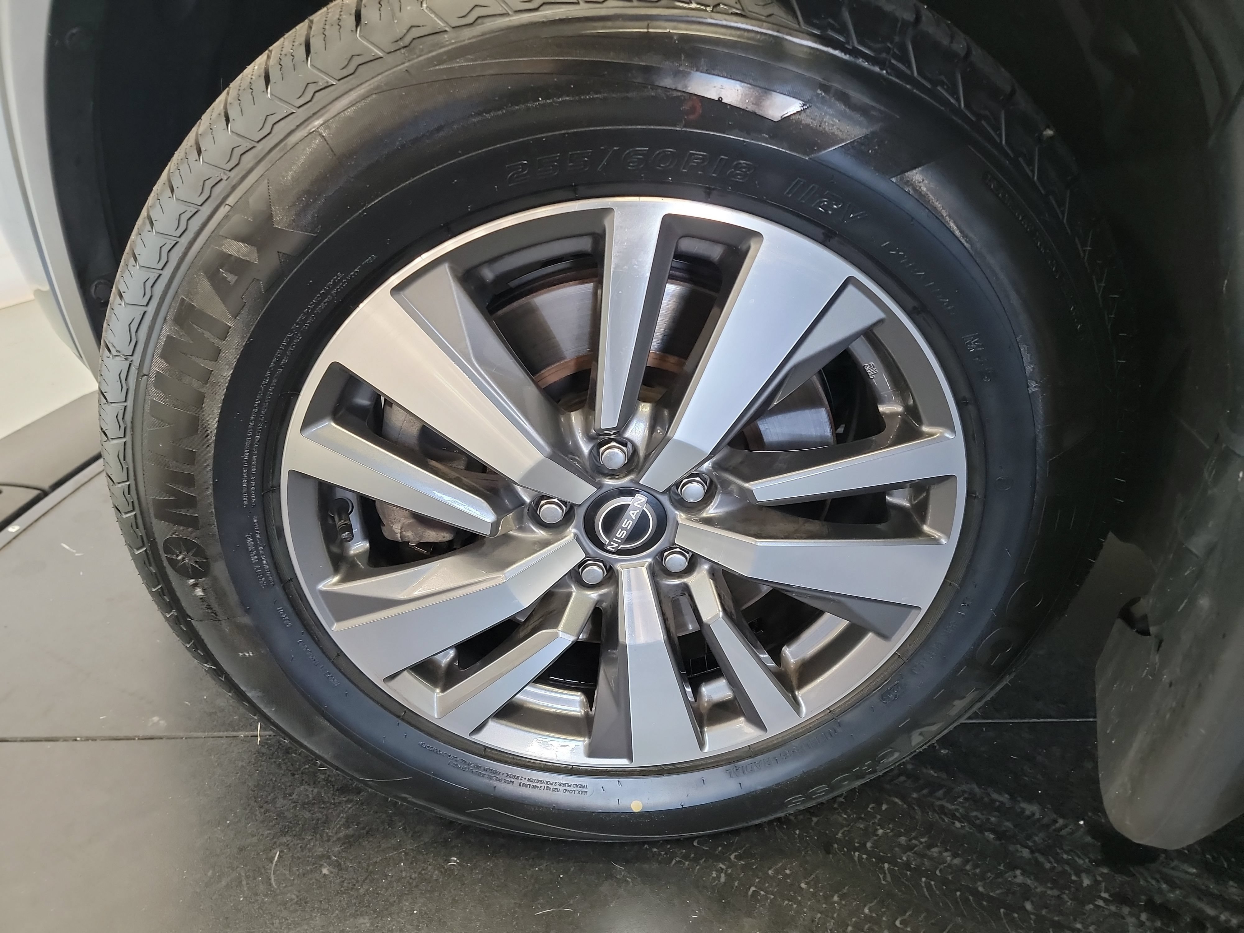 Used 2024 Nissan Pathfinder SL AWD/4WD image 29