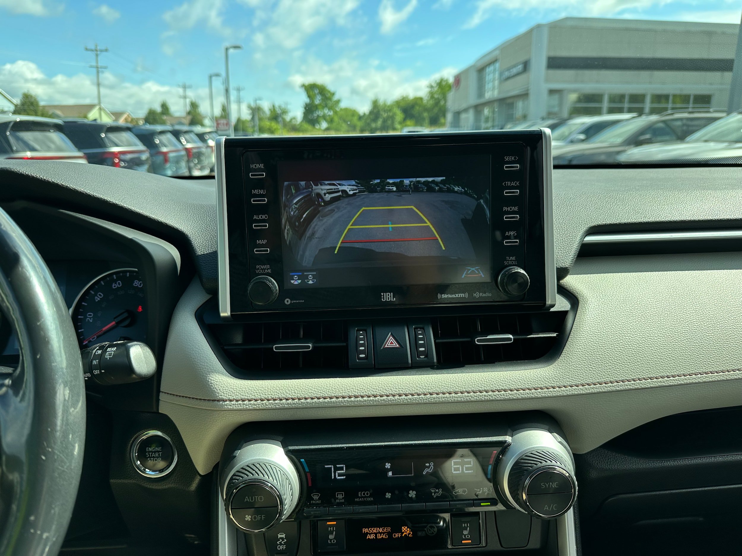 Used 2019 Toyota RAV4 XLE Premium w/ Cold Weather Package AWD/4WD image 32
