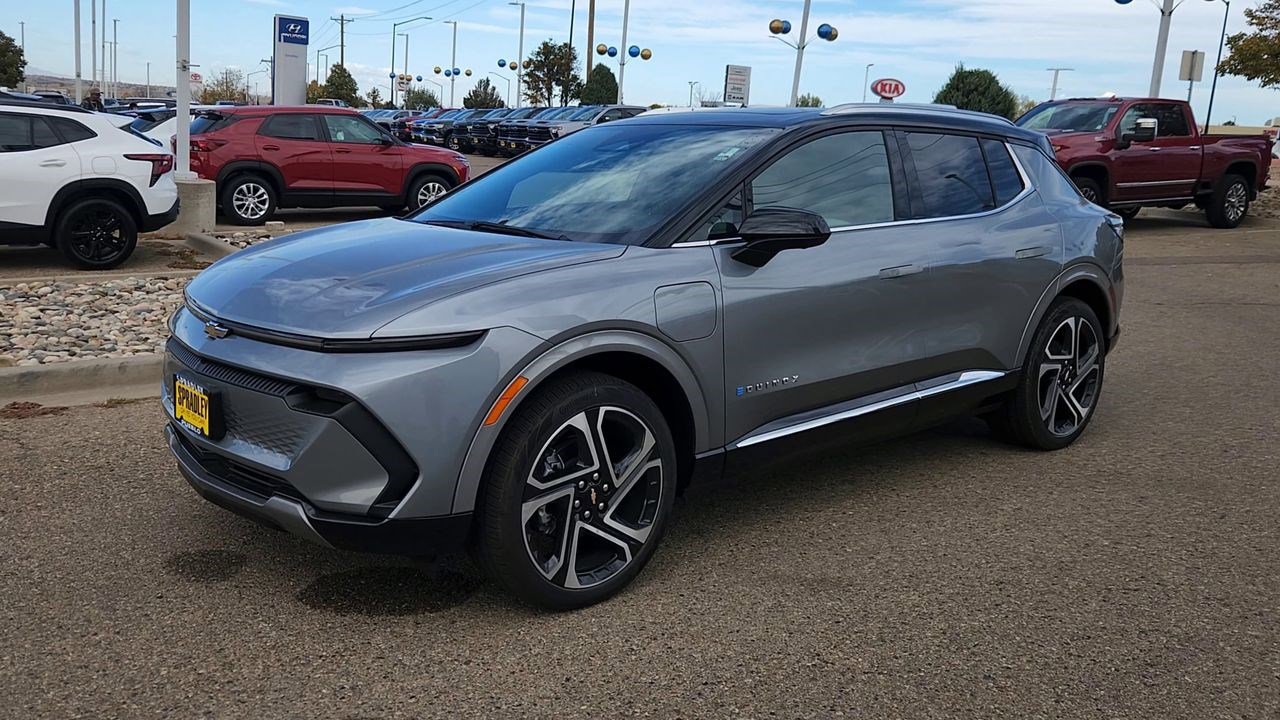 New 2026 Chevrolet Equinox EV LT image 4