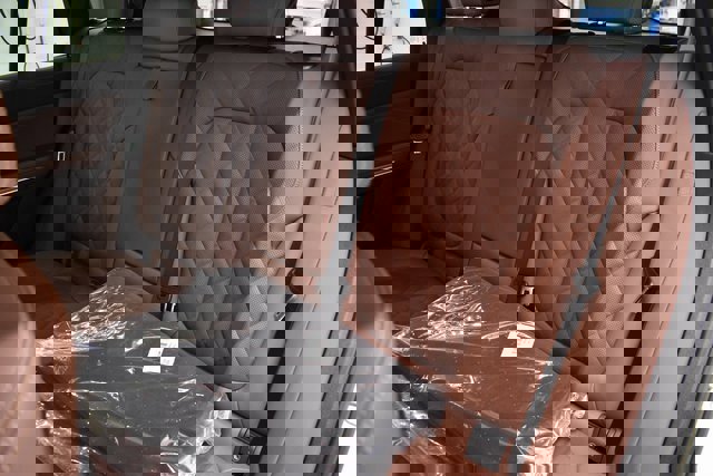 New 2026 BMW X5 M60i w/ Climate Comfort Package image 7