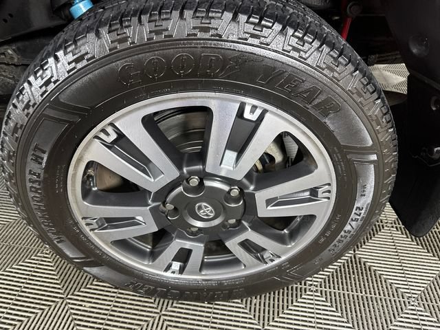 Used 2018 Toyota Tundra SR5 w/ TRD Sport Package AWD/4WD image 29