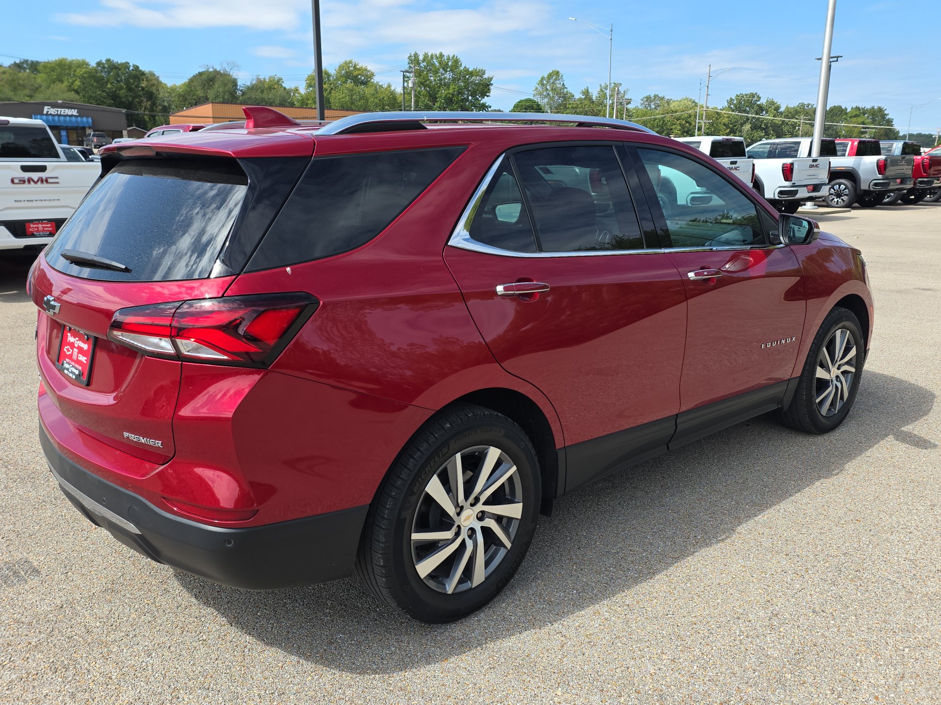 Used 2024 Chevrolet Equinox Premier FWD image 8