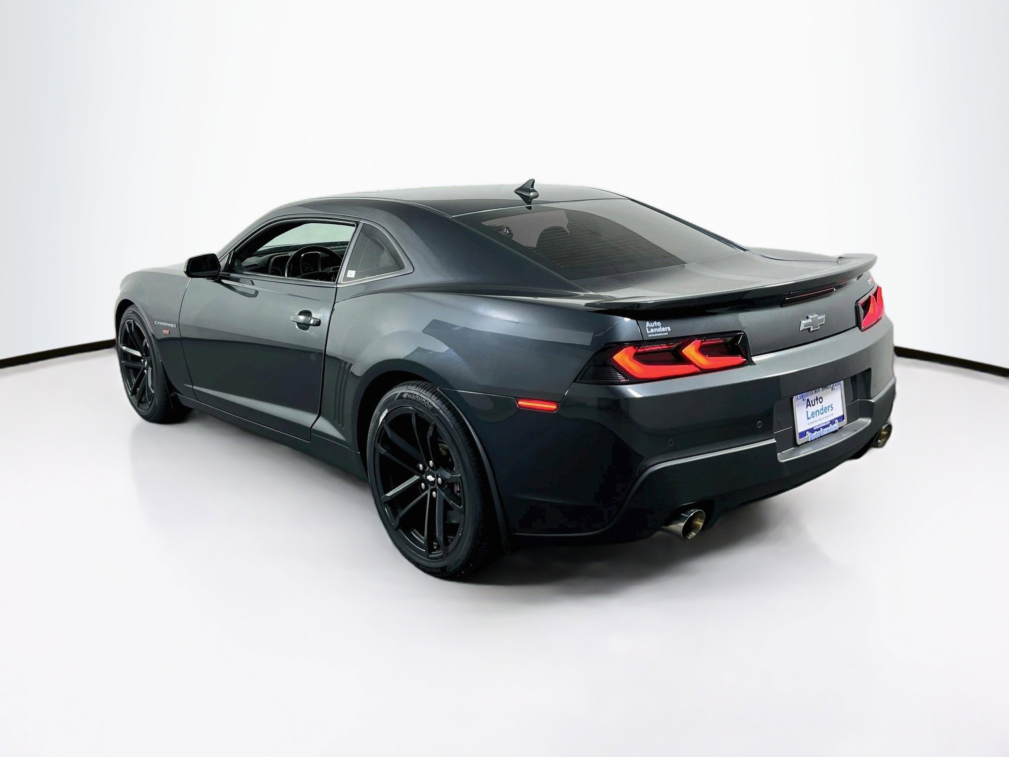 Used 2015 Chevrolet Camaro SS w/ RS Package RWD image 7