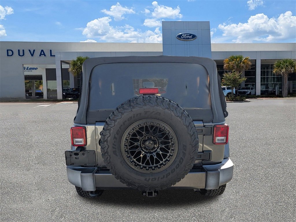 Used 2016 Jeep Wrangler Sahara w/ Connectivity Group image 5