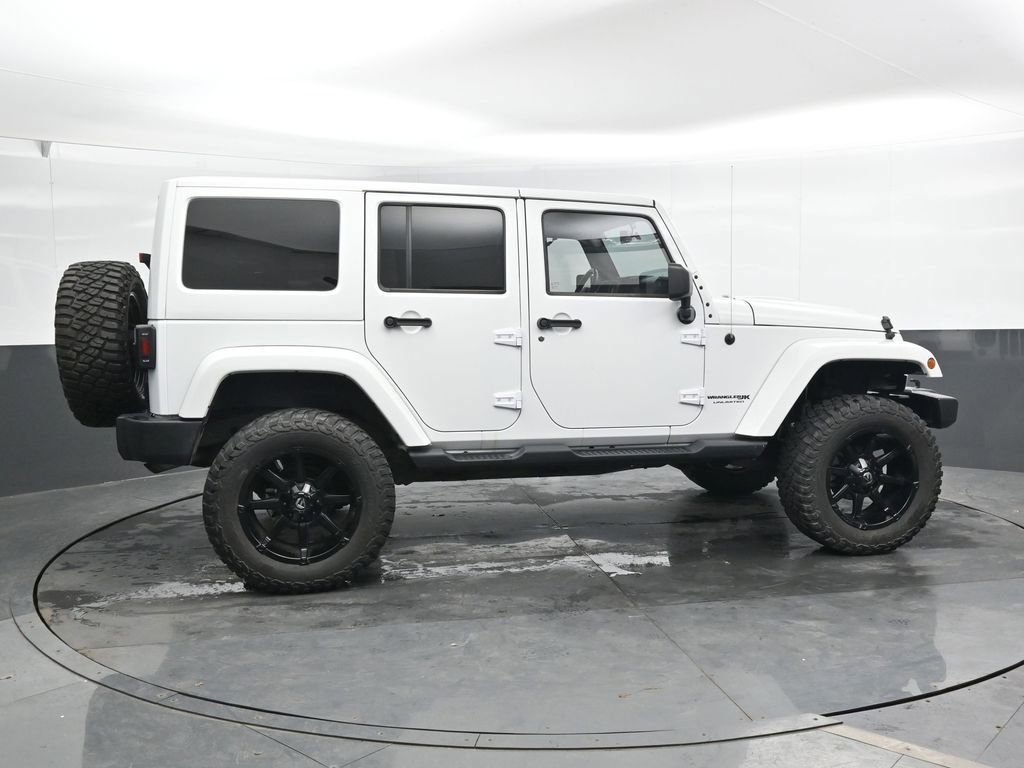 Used 2018 Jeep Wrangler Unlimited Sahara image 5
