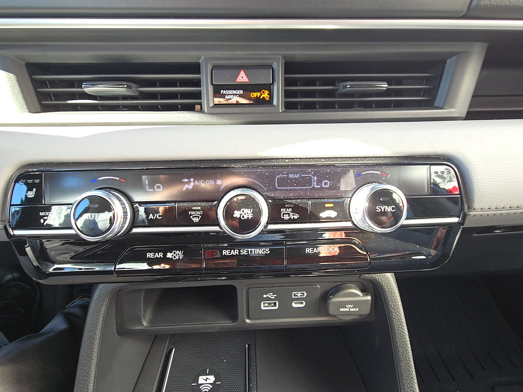 Used 2025 Honda Pilot Touring image 19