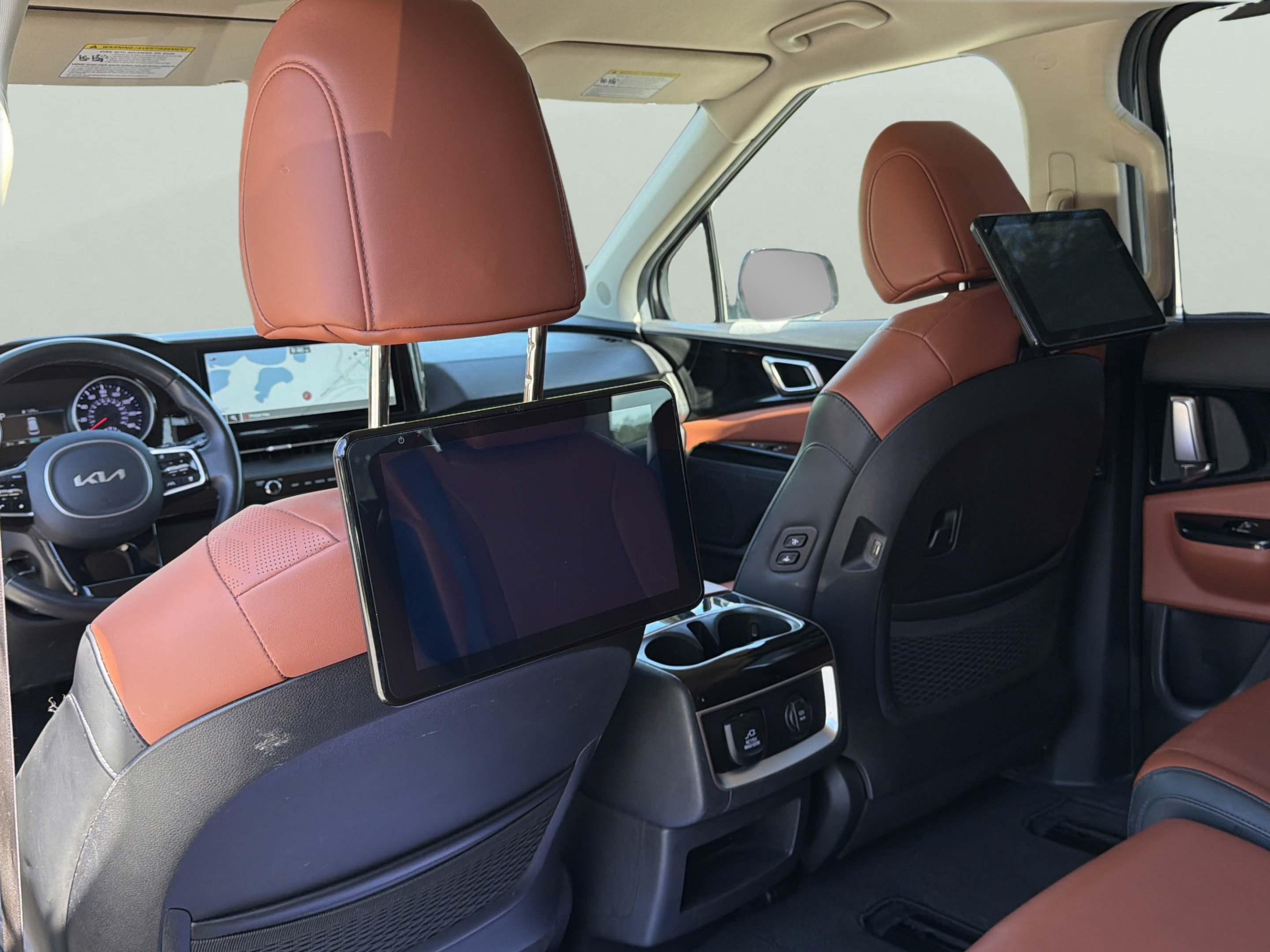 Used 2022 Kia Carnival SX FWD image 25