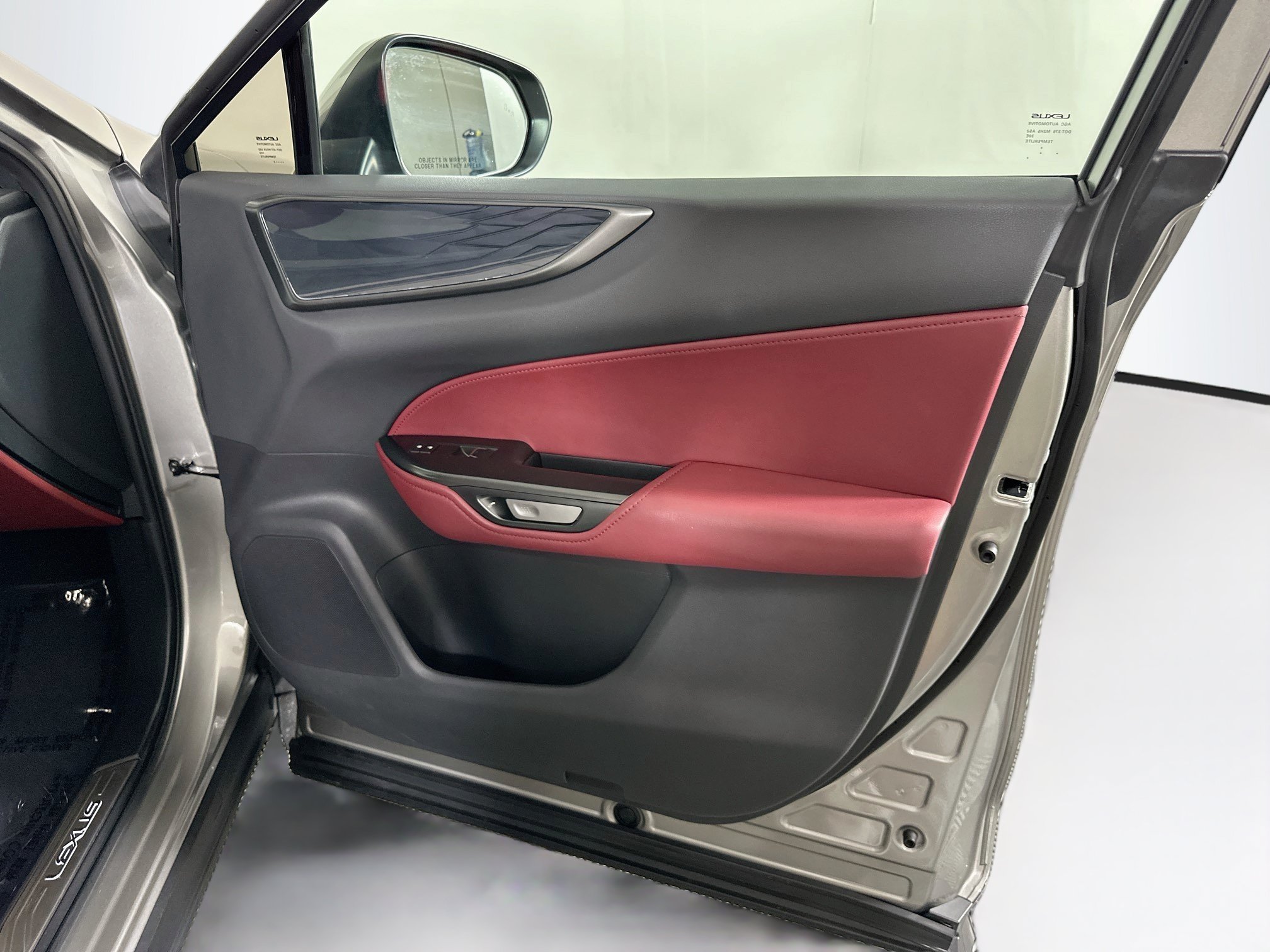 Used 2025 Lexus NX 250 FWD w/ Accessory Package (2T) image 33
