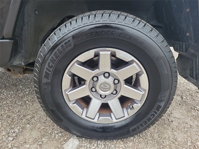 Used 2014 Toyota FJ Cruiser 4WD image 9