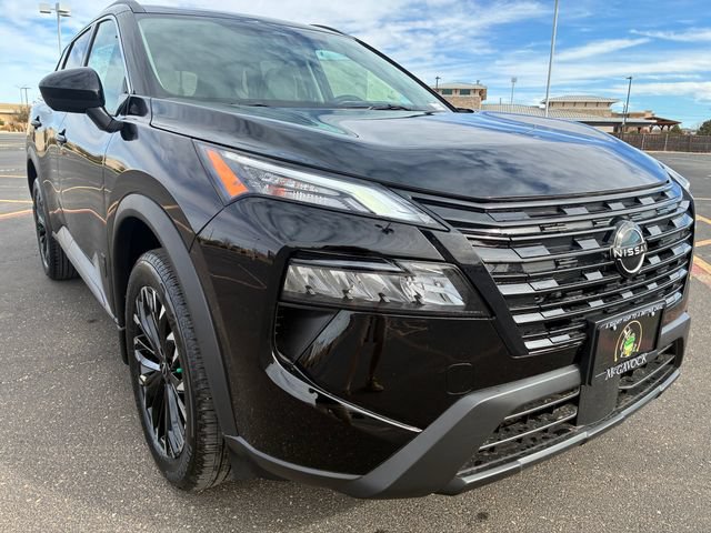 New 2026 Nissan Rogue Dark Armor FWD image 8