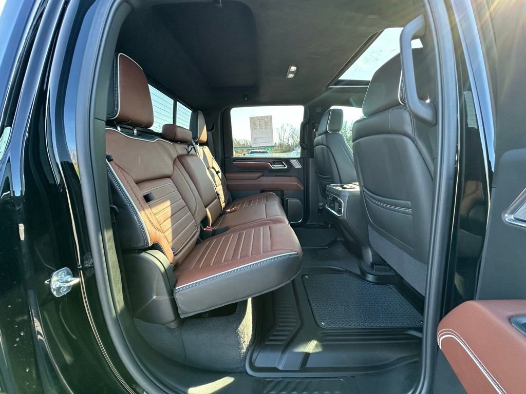 Used 2025 GMC Sierra 2500 Denali Ultimate image 22