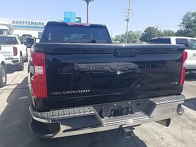 Certified 2022 Chevrolet Silverado 2500 LTZ w/ Z71 Off-Road Package AWD/4WD image 27