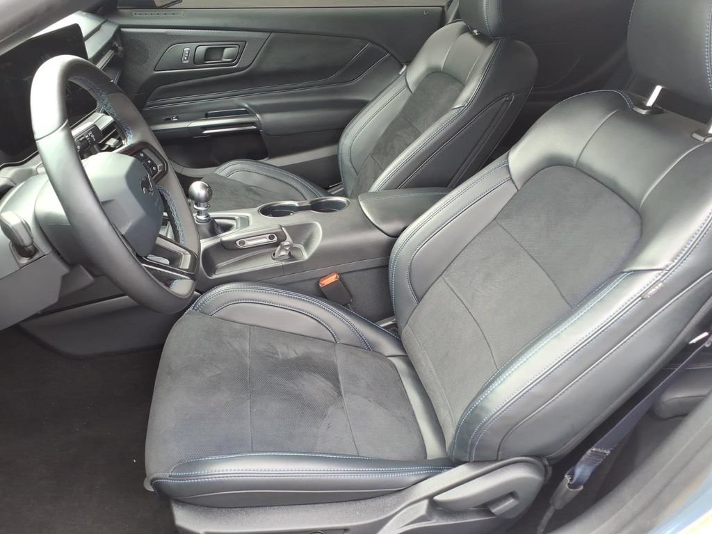 Used 2025 Ford Mustang Dark Horse RWD image 14
