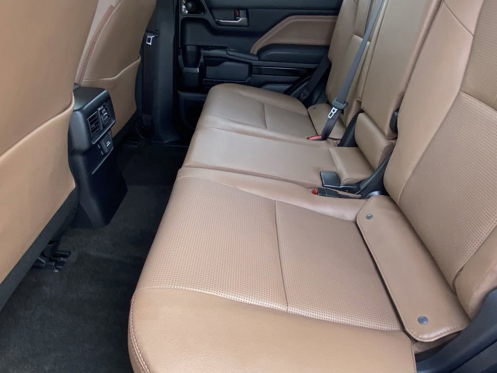 Certified 2025 Toyota 4Runner Limited image 21