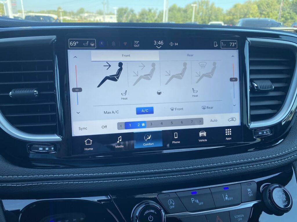 New 2026 Chrysler Pacifica Select image 19