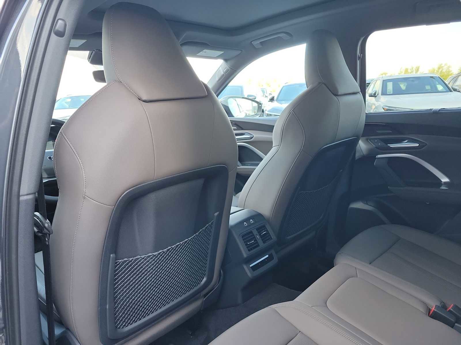 Used 2025 Audi Q5 Premium Plus w/ Premium Plus AWD/4WD image 18