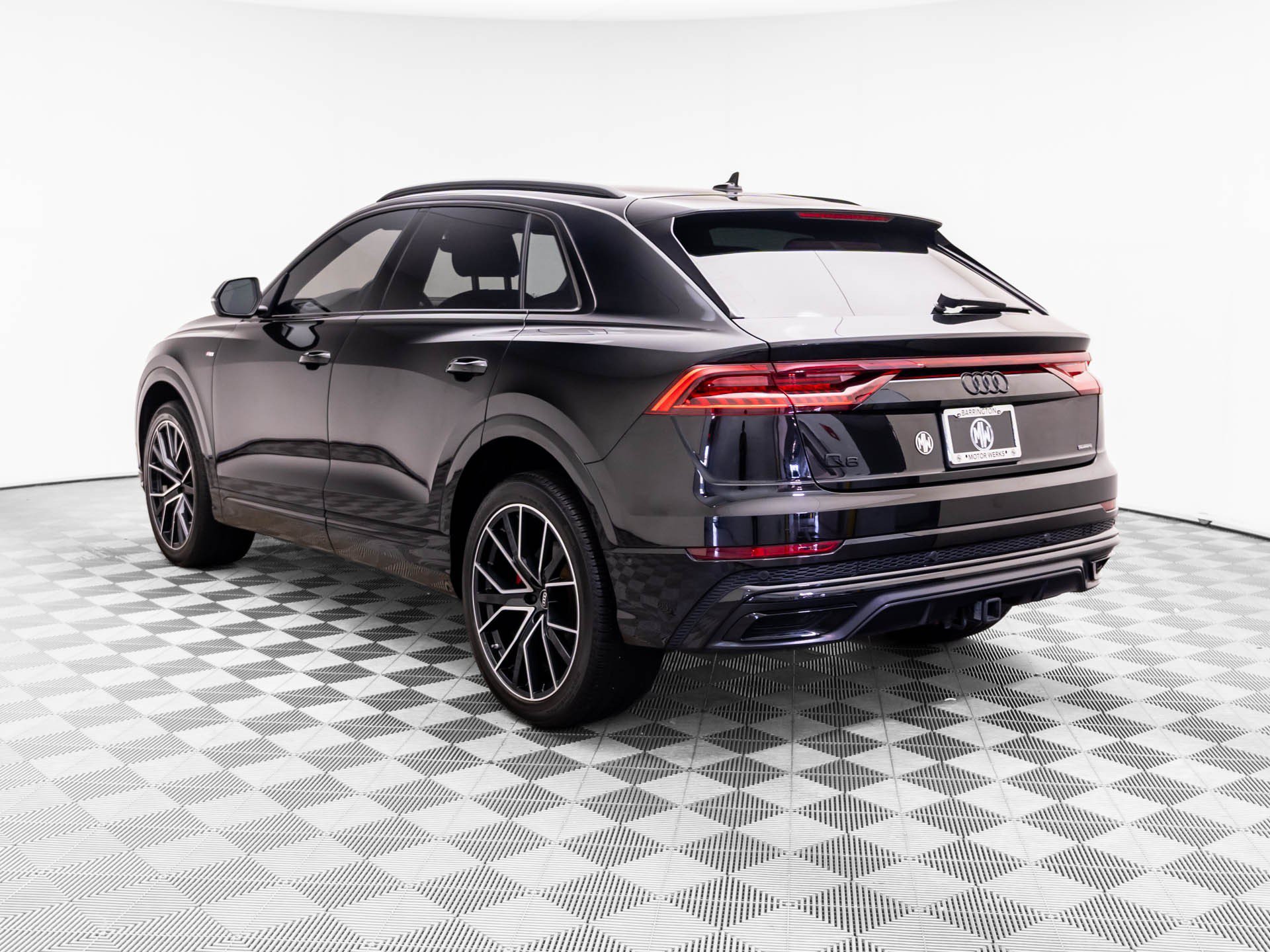 Used 2023 Audi Q8 Premium Plus AWD/4WD image 3