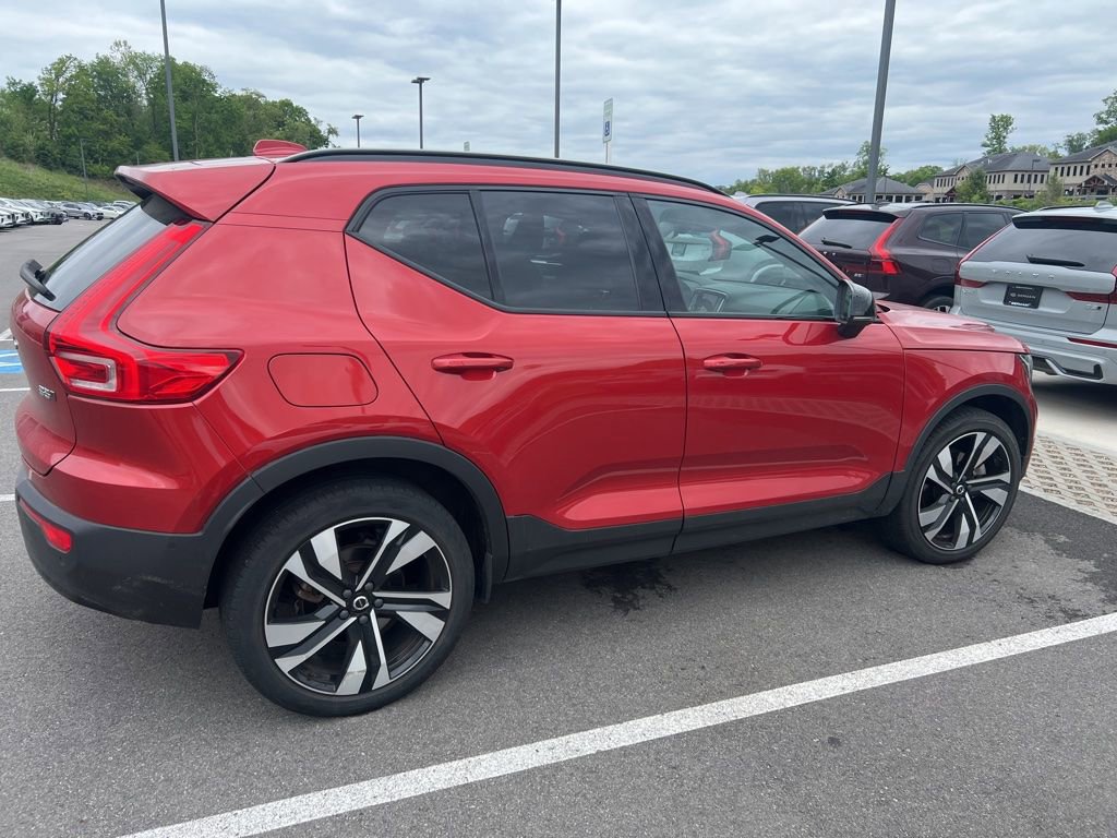 Used 2024 Volvo XC40 B5 Plus w/ Climate Package AWD/4WD image 14