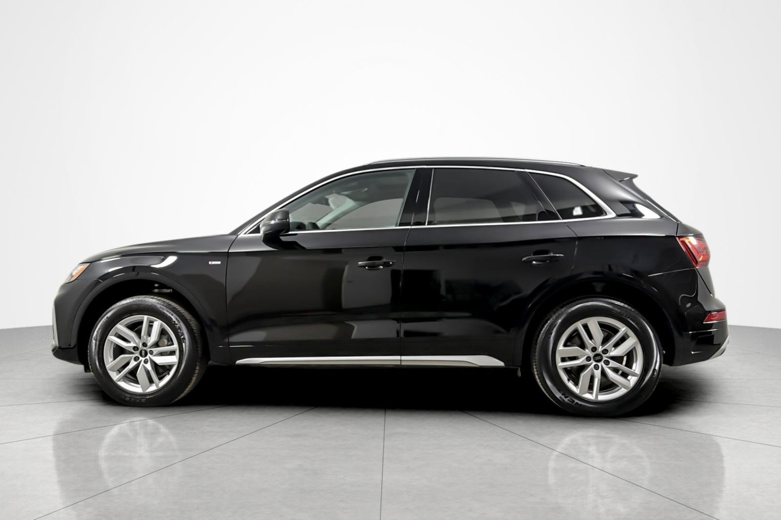 Used 2023 Audi Q5 2.0T Premium w/ Convenience Package AWD/4WD video 2