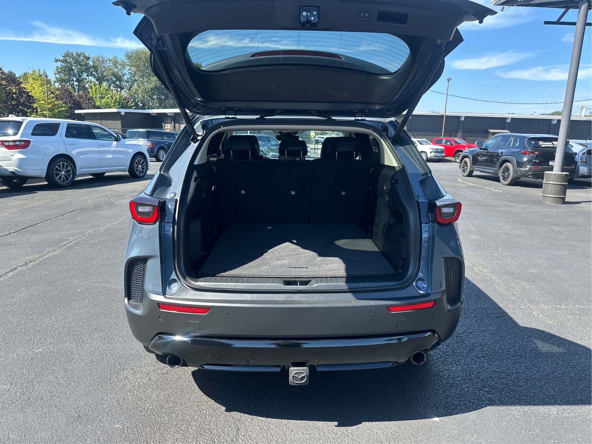 Certified 2026 MAZDA CX-50 AWD 2.5 Hybrid w/ Cargo Package image 11
