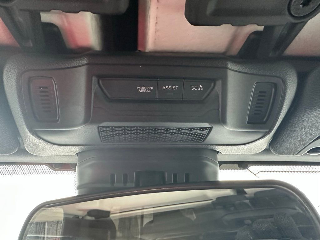 Used 2025 Jeep Wrangler Unlimited Rubicon image 24