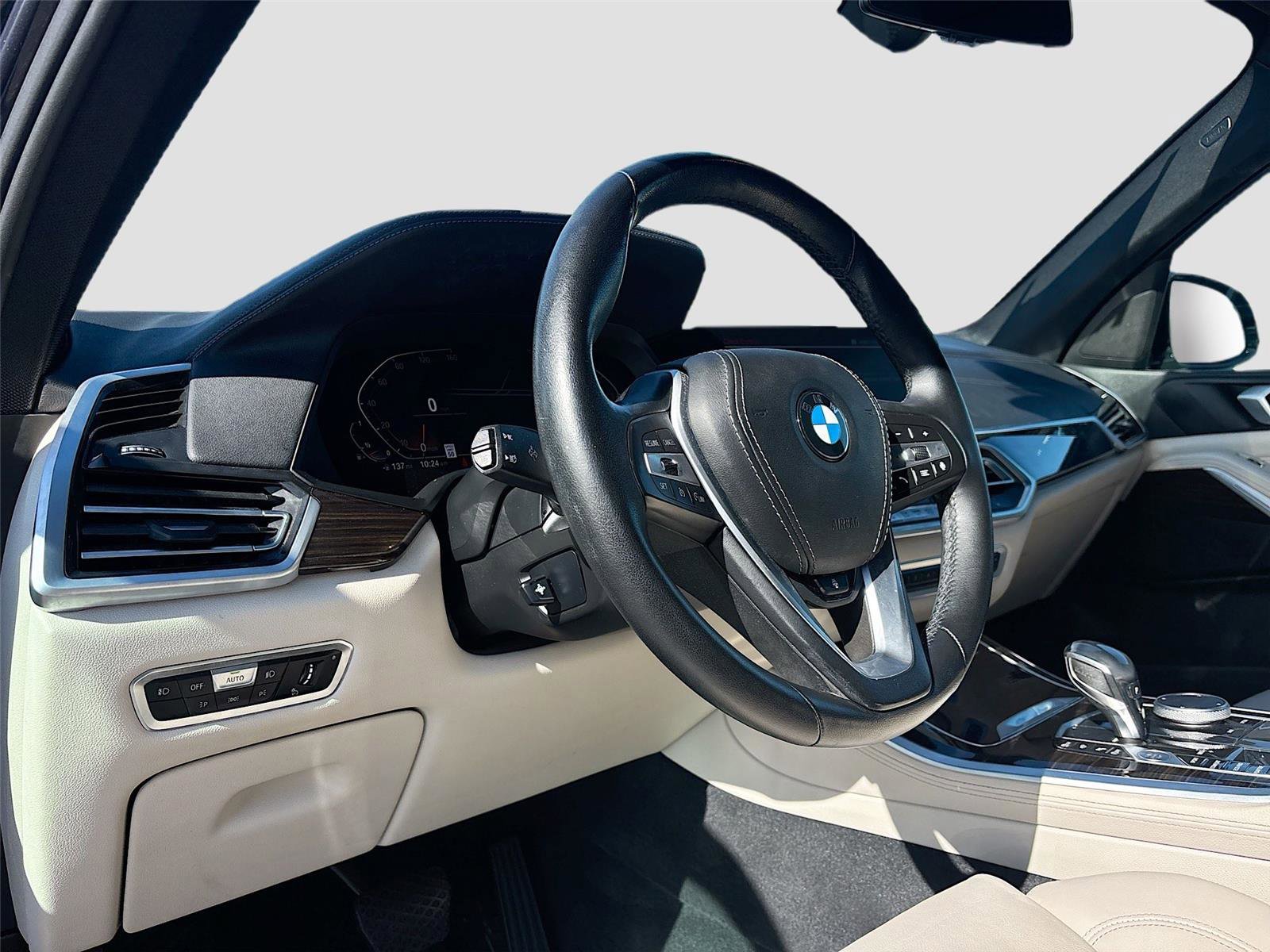 Used 2020 BMW X5 xDrive40i w/ Premium Package image 10