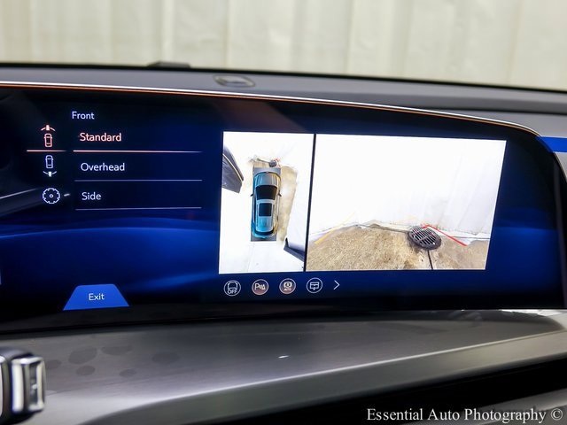 New 2026 Cadillac Vistiq Luxury w/ LPO, Floor Liner Package image 17