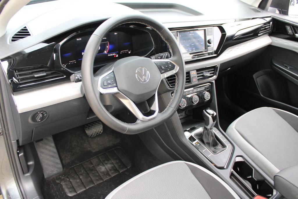 Certified 2024 Volkswagen Taos S image 8
