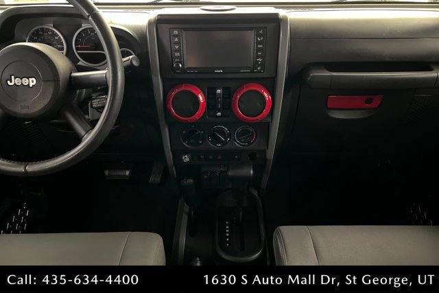 Used 2008 Jeep Wrangler Unlimited Rubicon w/ Dual Top Group AWD/4WD image 13