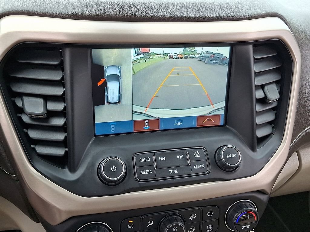Used 2019 GMC Acadia Denali w/ Technology Package AWD/4WD image 21