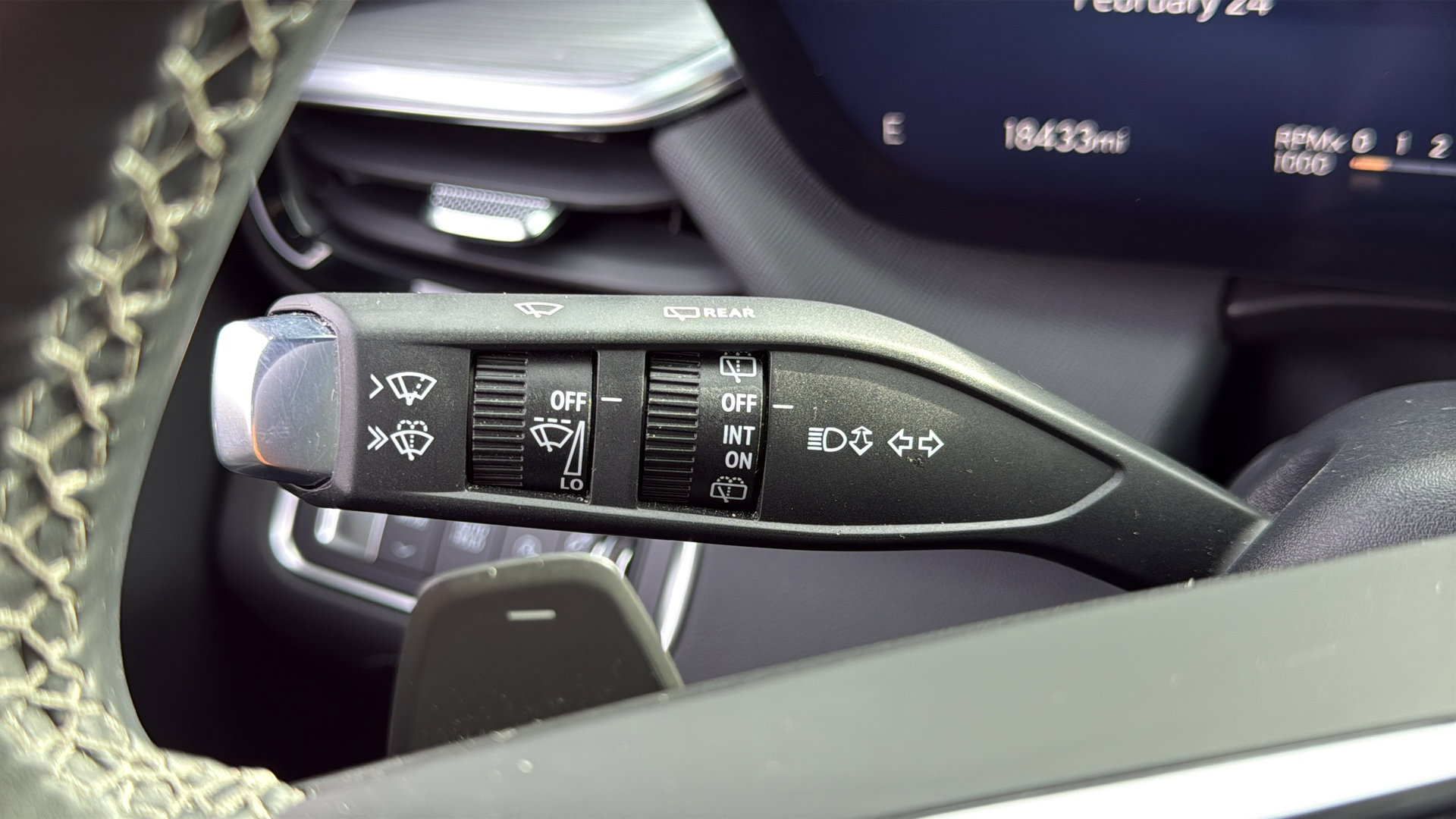 Used 2025 Buick Enclave Preferred image 15