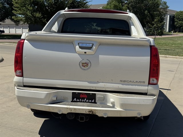 Used 2013 Cadillac Escalade EXT AWD/4WD image 5