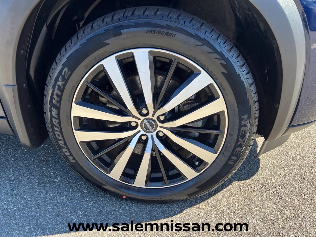 Used 2024 Nissan Pathfinder Platinum AWD/4WD image 28