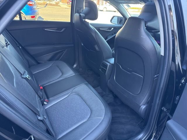 Used 2024 Kia Niro SX image 13