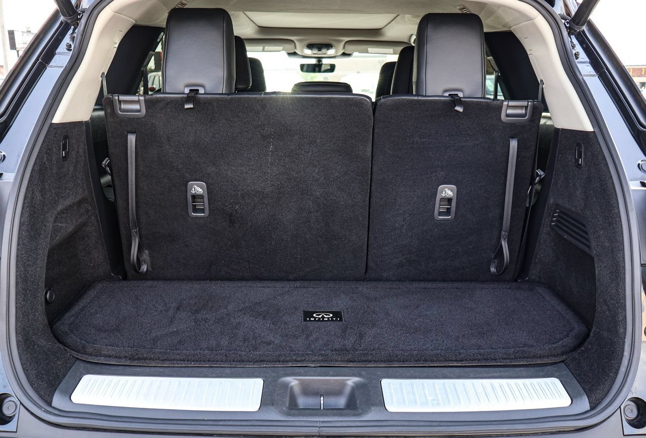 Used 2023 INFINITI QX60 Luxe w/ Cargo Package FWD image 37