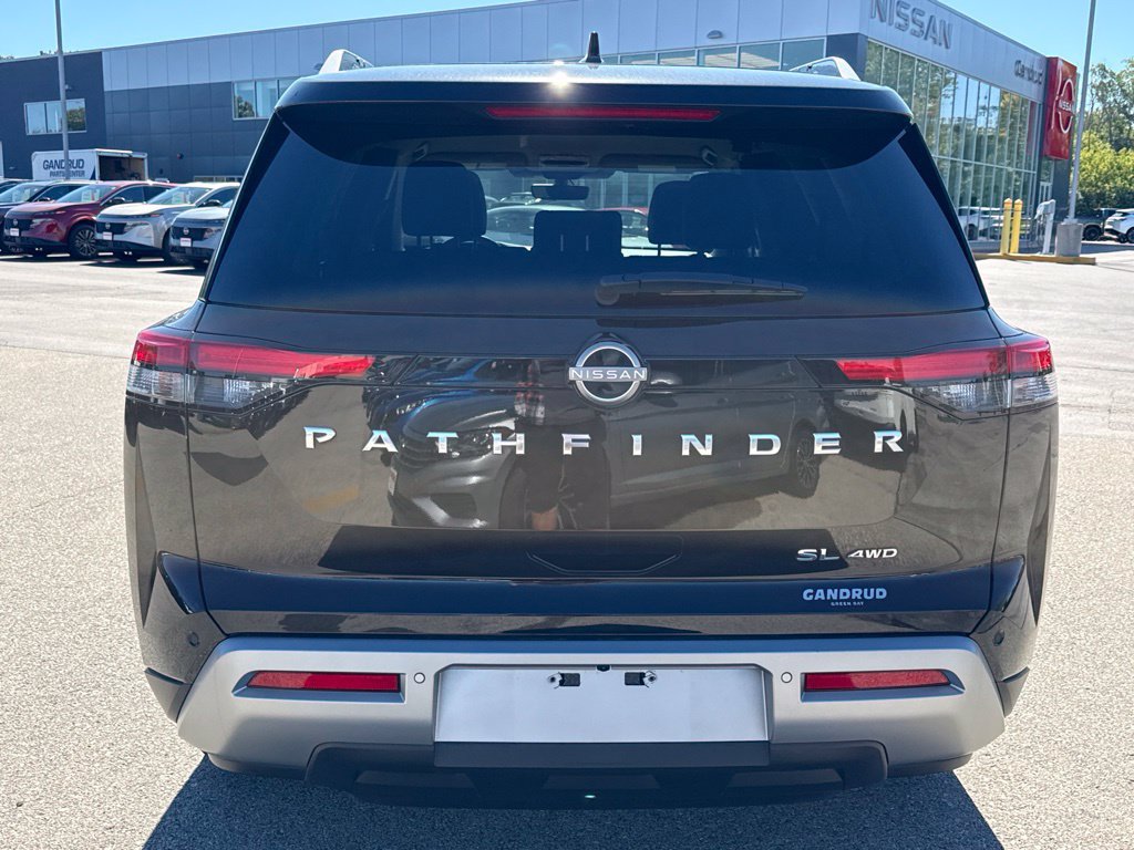 Certified 2023 Nissan Pathfinder SL AWD/4WD image 4