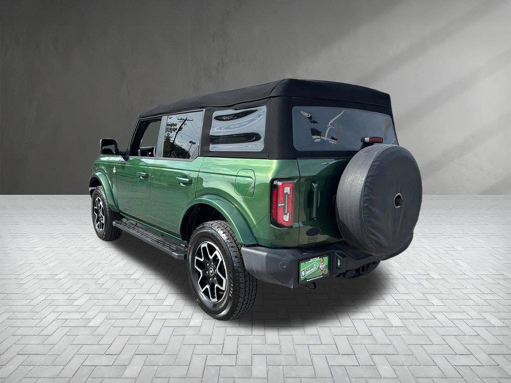 Used 2023 Ford Bronco Outer Banks image 3