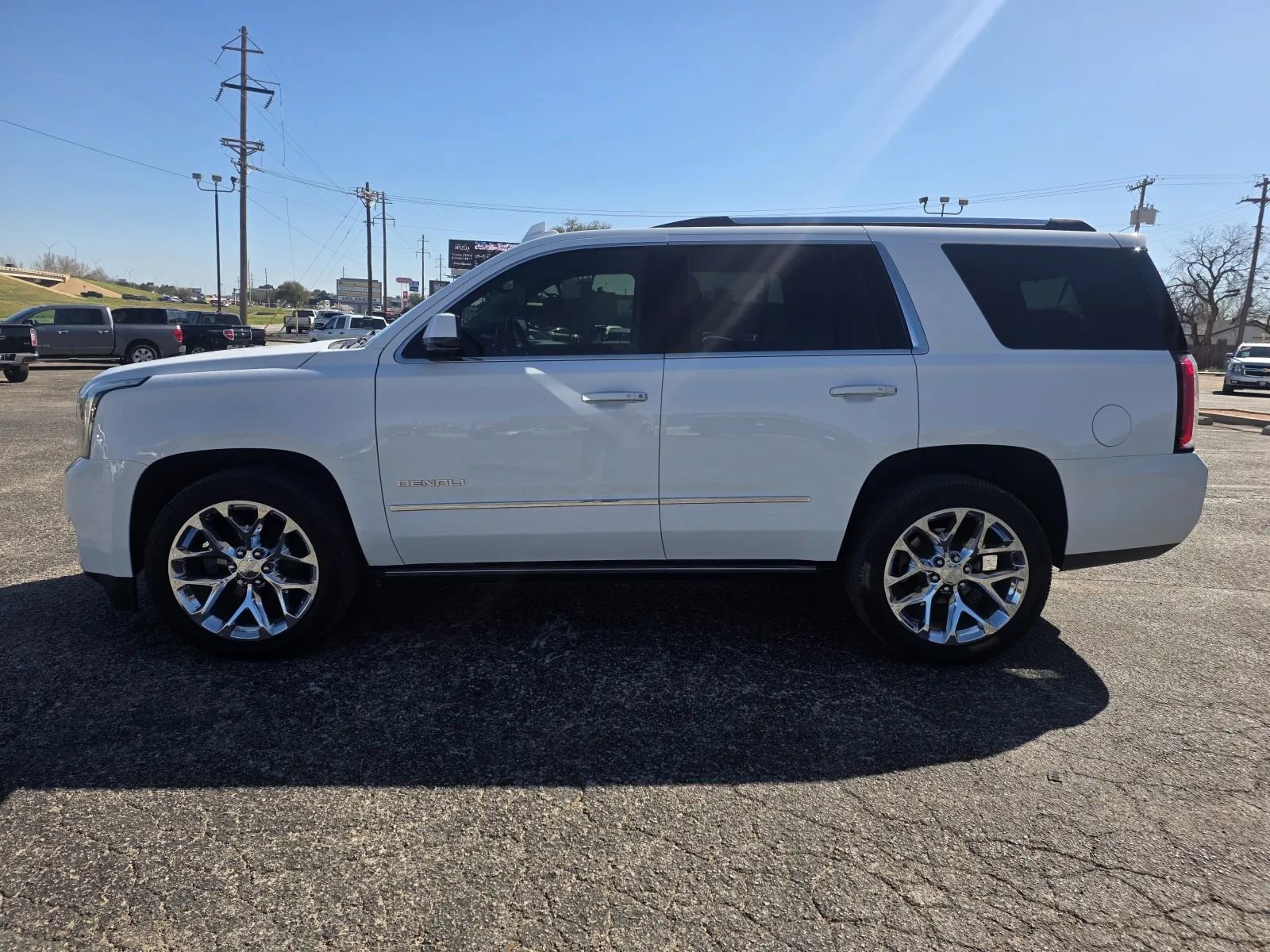 Used 2019 GMC Yukon Denali w/ Denali Ultimate Package image 4