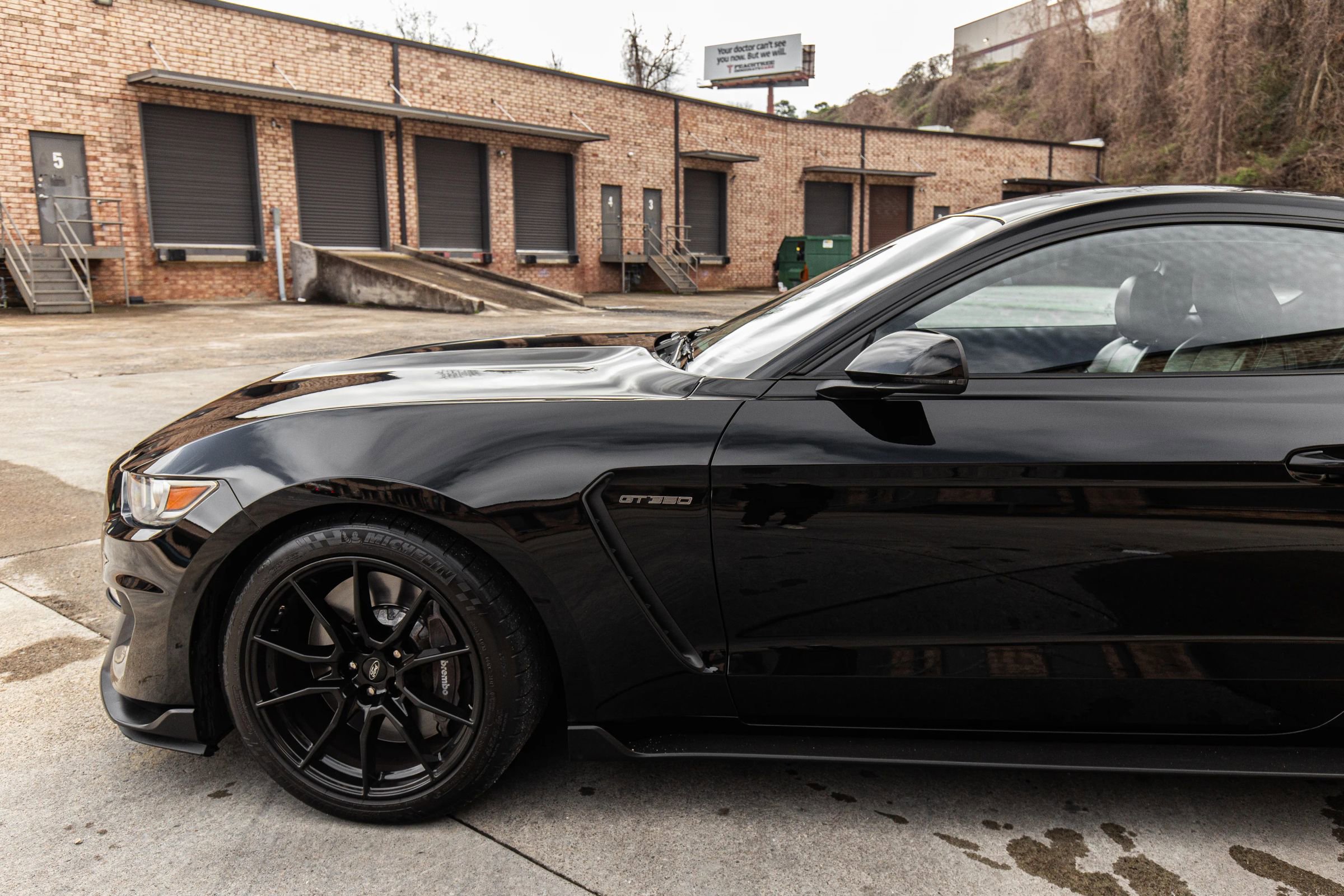 Used 2019 Ford Mustang Shelby GT350 w/ Technology Package image 12
